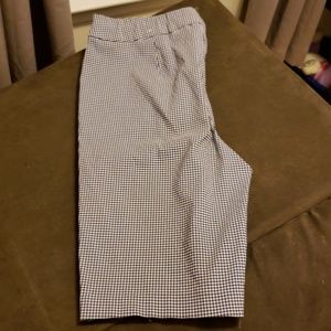 Chico's So Slimming shorts